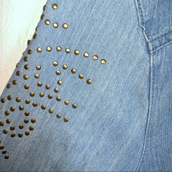 Sans Souci light wash denim snap front tunic blouse w stud accents small S B179 - Picture 3 of 5